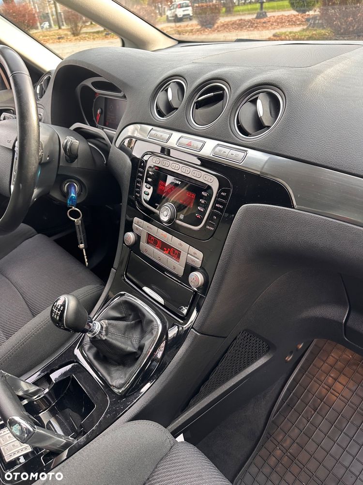 Ford S-Max 2.0 TDCi DPF Titanium - 11