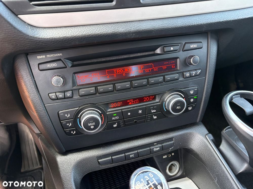 BMW X1 sDrive18d - 14