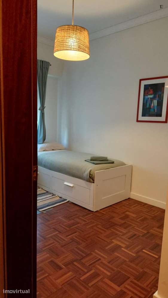 Quarto - localizado em Entrecampos Lisbon - Grande imagem: 5/18