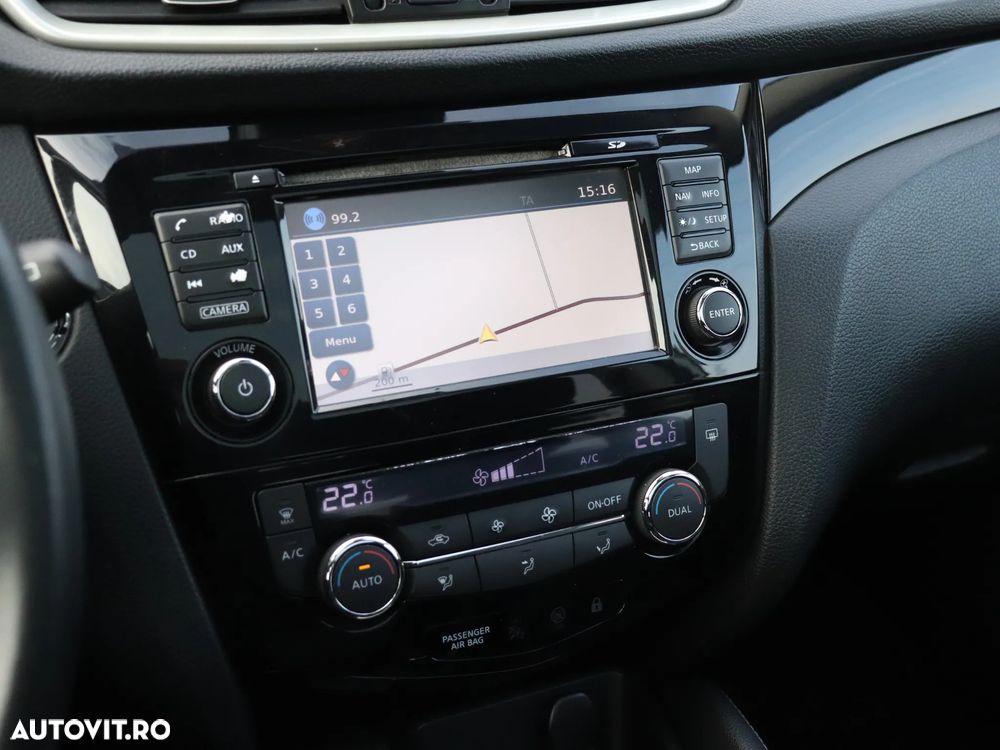 Nissan Qashqai 1.5 DCI TEKNA+ - 8