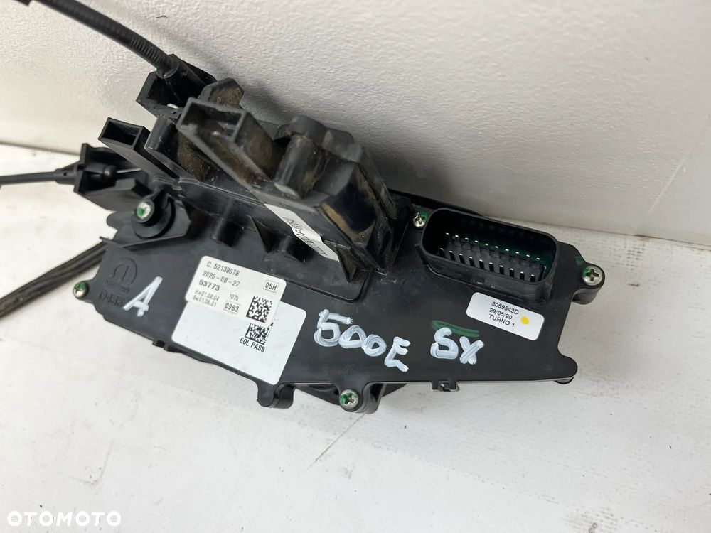 Zamek przód przedni lewy Fiat 500E 500 E 52138078 - 2