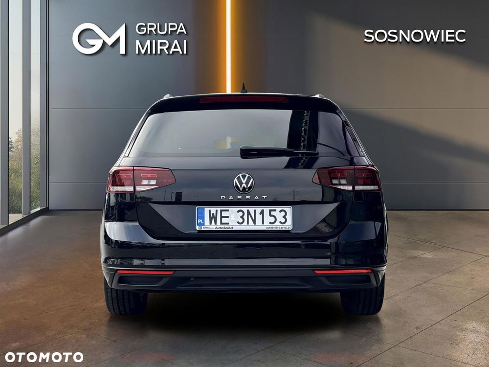 Volkswagen Passat - 4