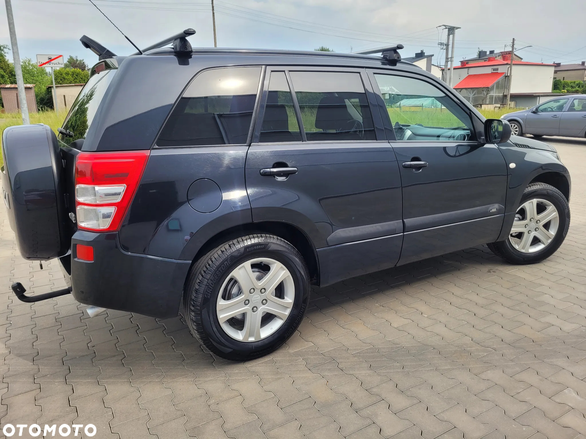 Suzuki Grand Vitara 2.0 De luxe - 12