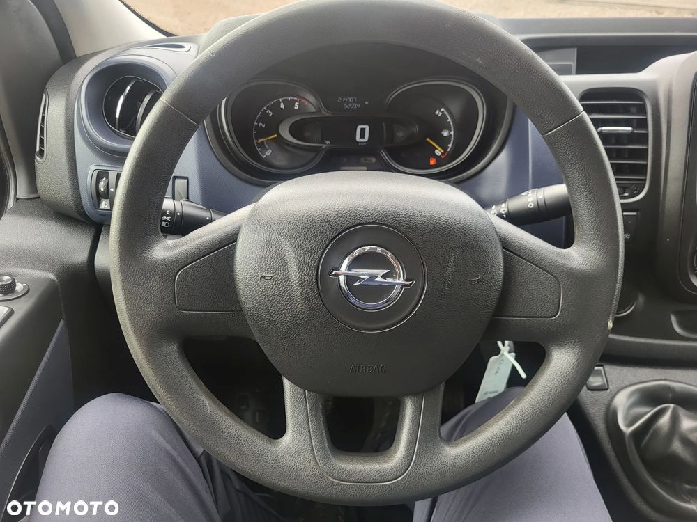 Opel Vivaro - 23