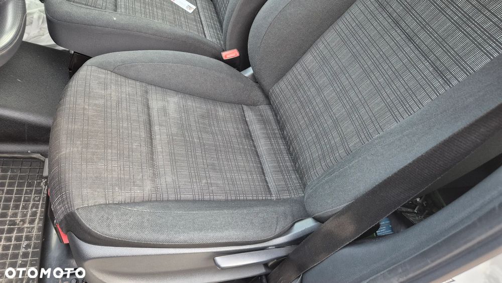 Mercedes-Benz VITO - 10