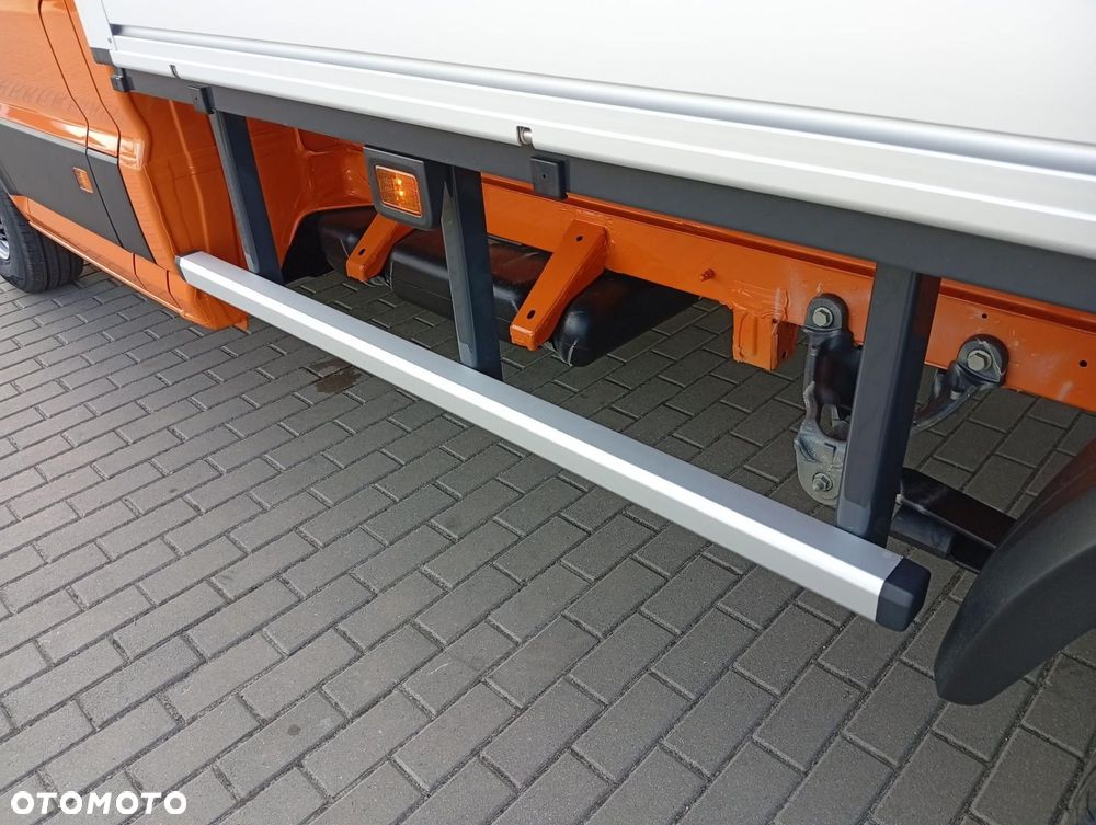 Volkswagen Crafter - 9