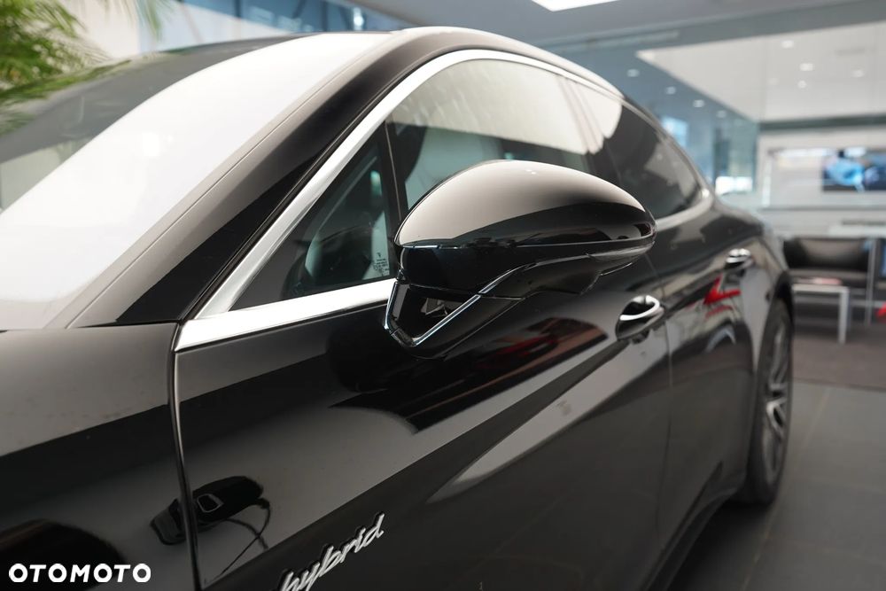 Porsche Panamera - 31