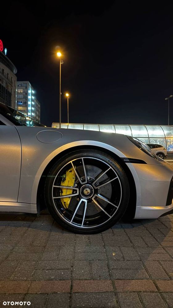 Porsche 911 Turbo S - 10