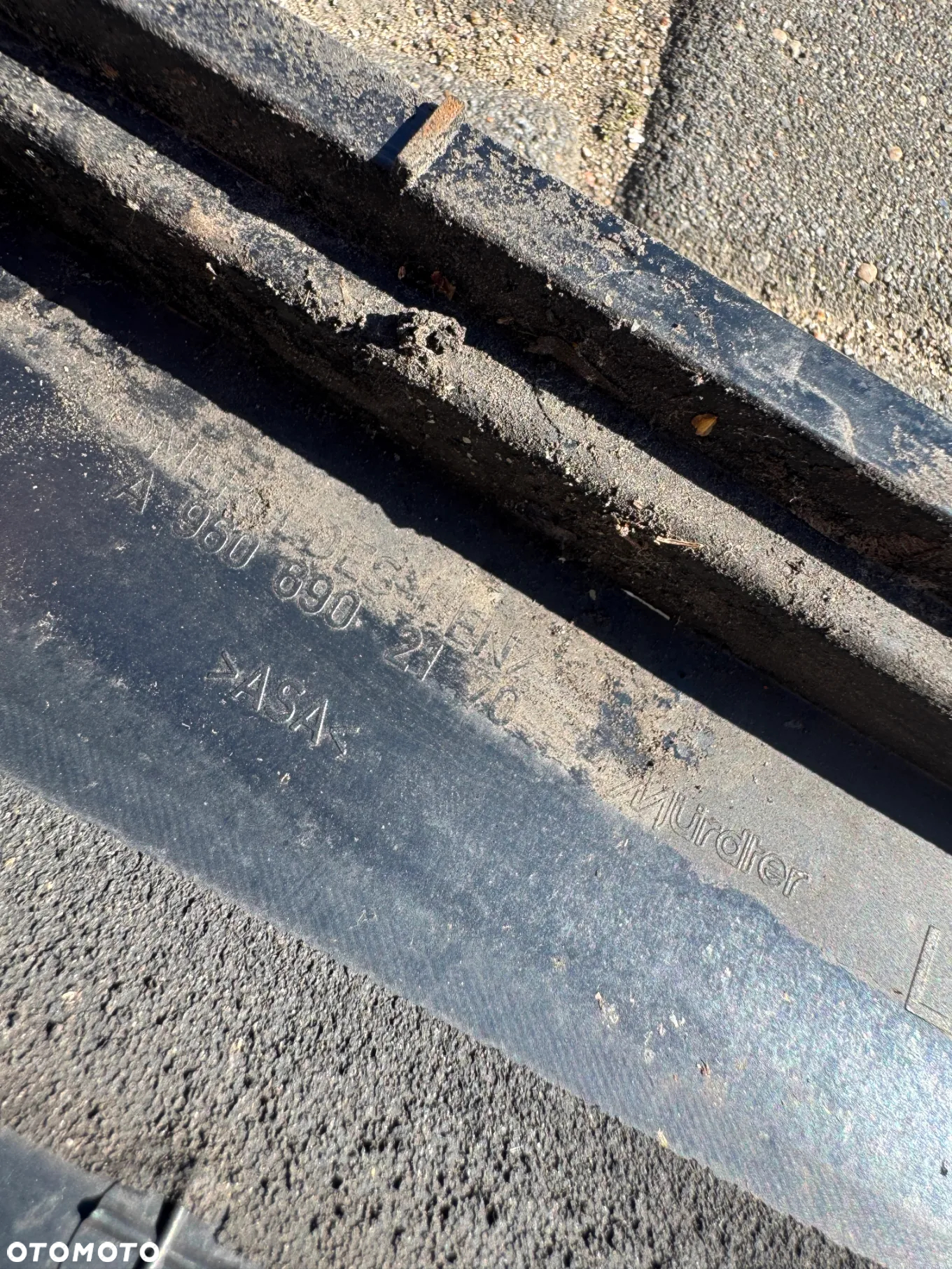 Osłona Listwa Słupka Lewa Kabiny Mercedes Actros MP 4 Antos A9606902170 - 5