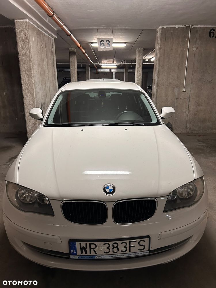 BMW Seria 1 116i - 1