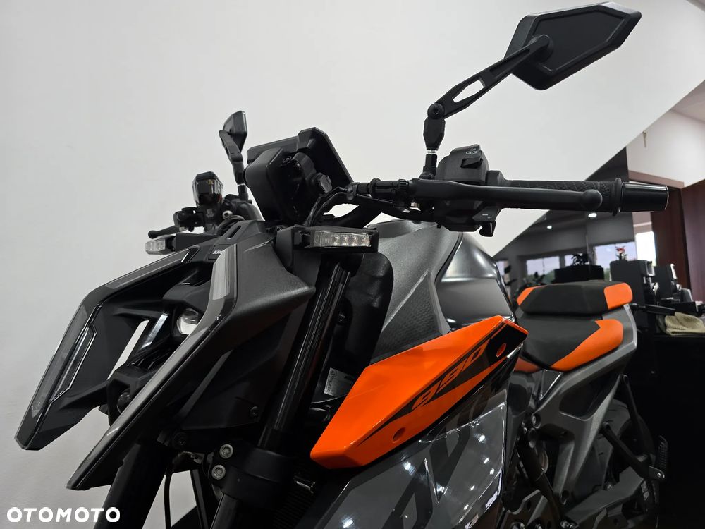 KTM Duke - 17