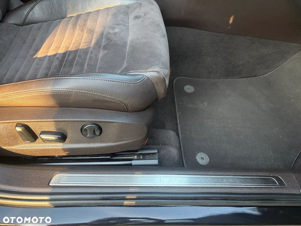 Volkswagen Passat 2.0 TDI BMT 4Mot Highline DSG - 23