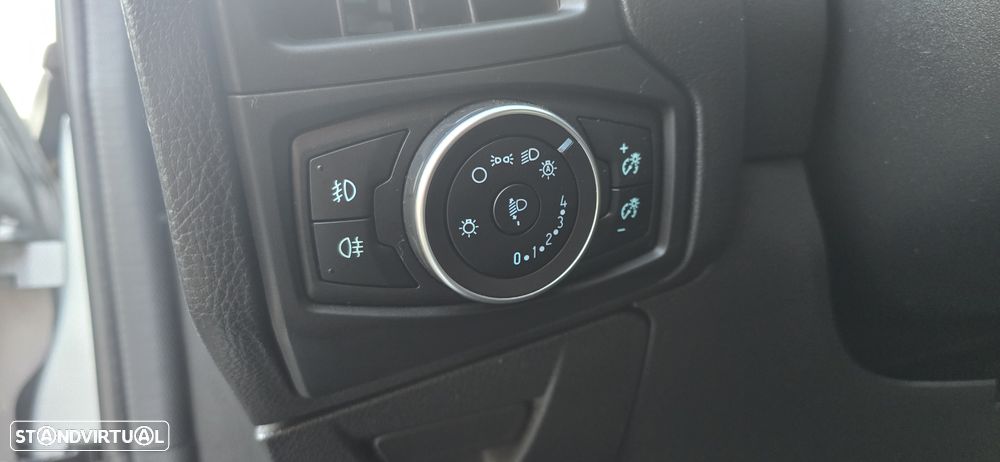 Ford Focus 1.0 EcoBoost Titanium - 17
