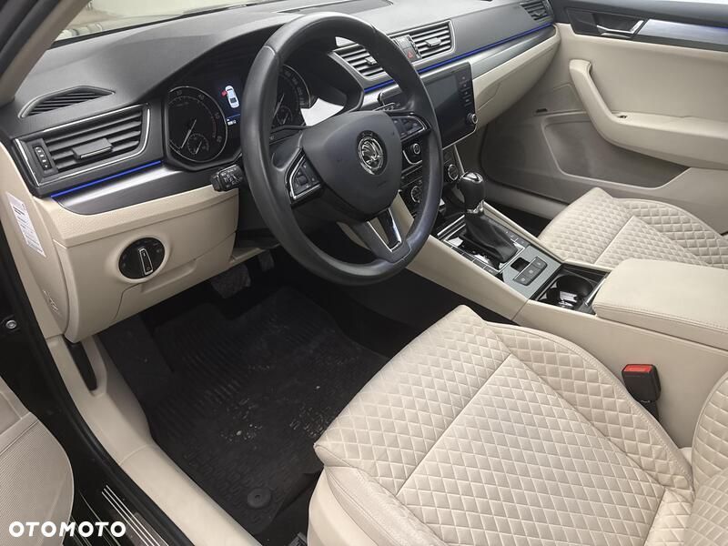 Skoda Superb 2.0 TDI Style DSG - 10