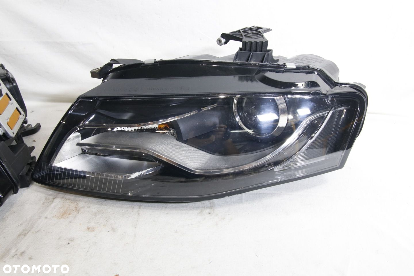 Reflektory Lampy kpl Day line light LED Tuning AUDI A4 B8 8K 8k0 2007-2011 - 3