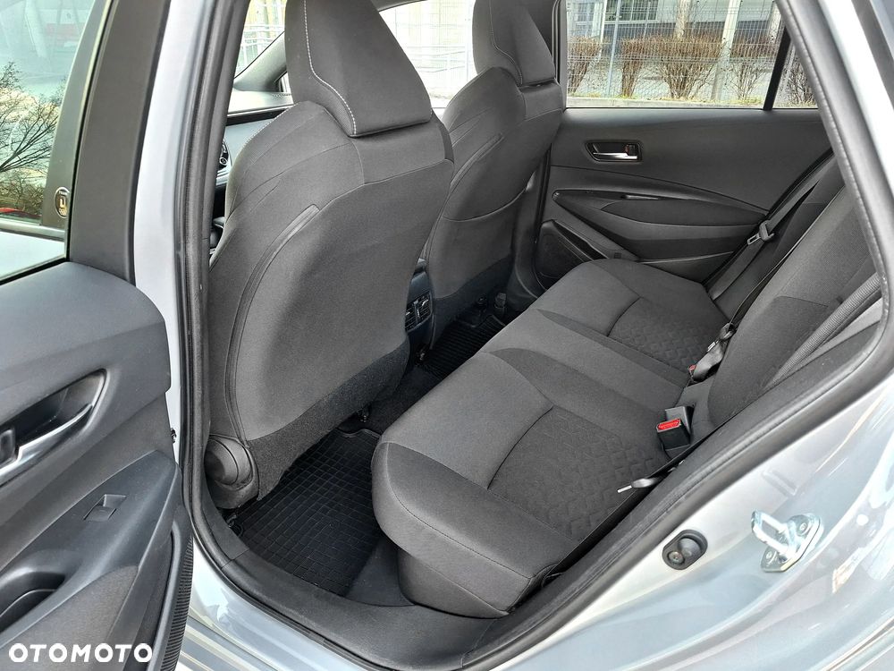 Toyota Corolla 2.0 Hybrid Executive - 24