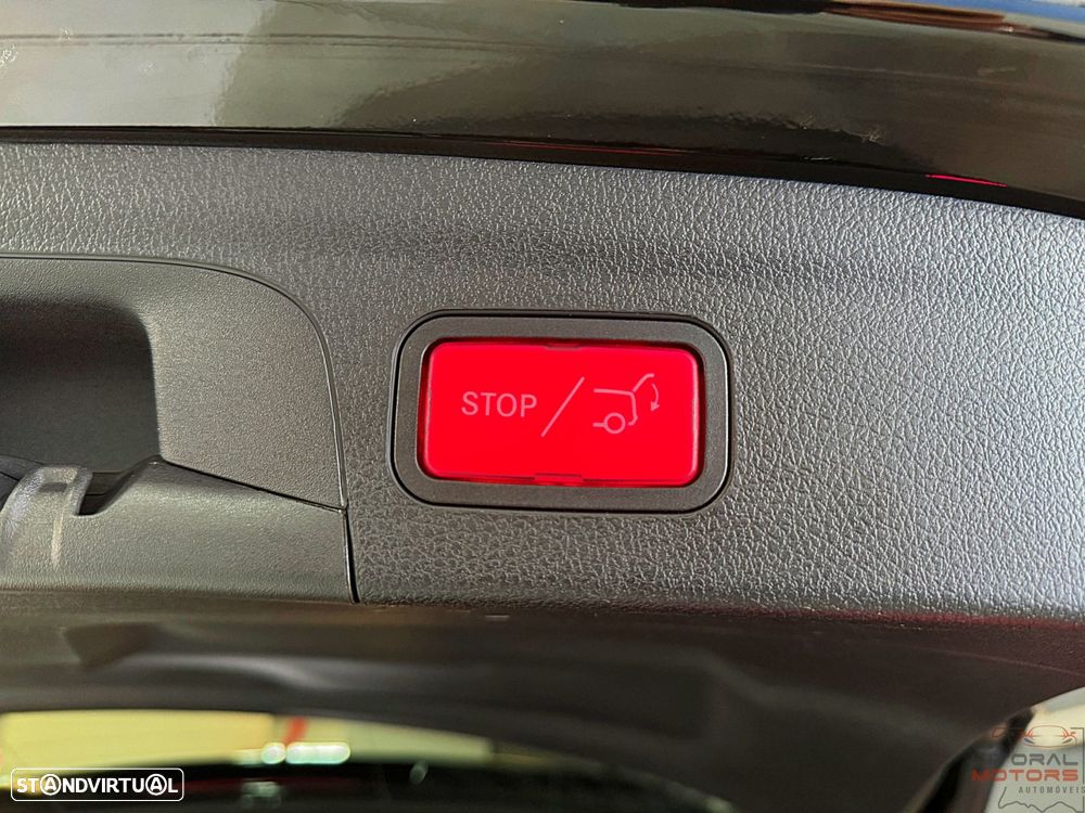 Mercedes-Benz GLC 350 e 4Matic 7G-TRONIC AMG Line - 11