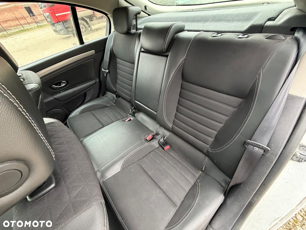 Renault Laguna dCi 110 FAP Limited - 11