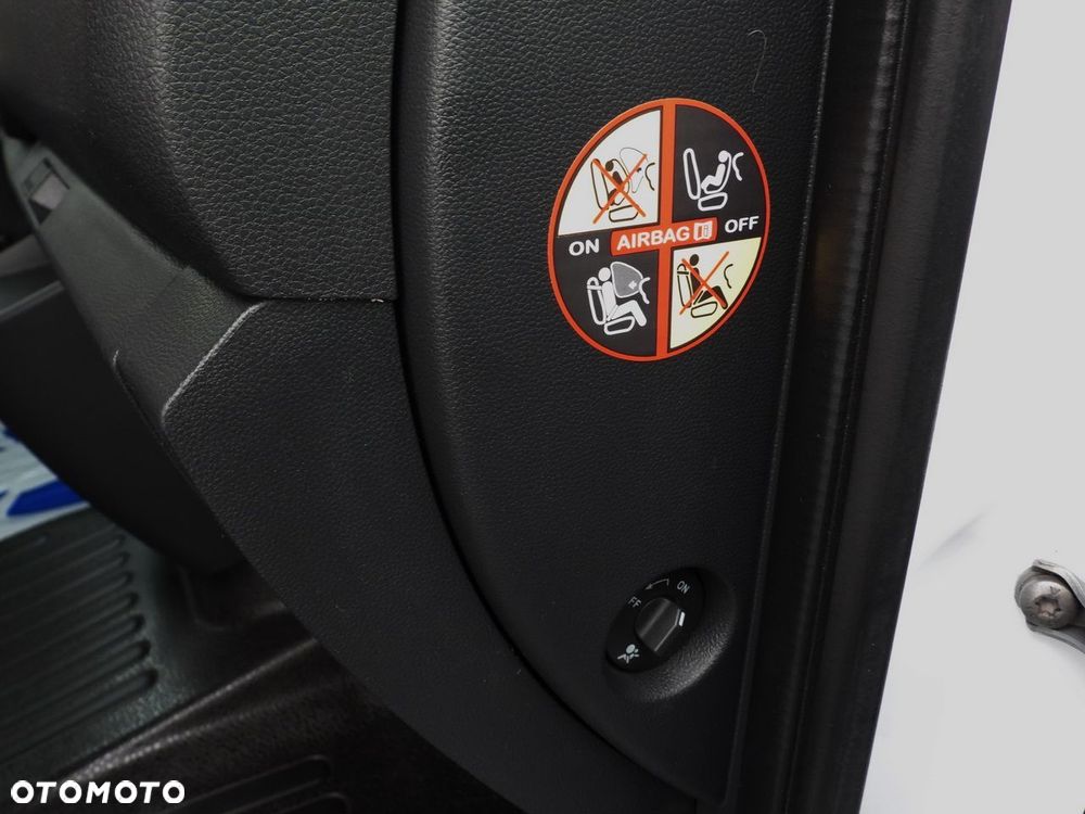 Renault MASTER SKRZYNIA PODWÓJNA KABINA DOKA 7 MIEJSC TEMPOMAT NAWIGACJA LEDY KLIMATYZACJA  135KM - 33