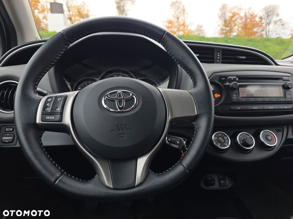 Toyota Yaris - 17