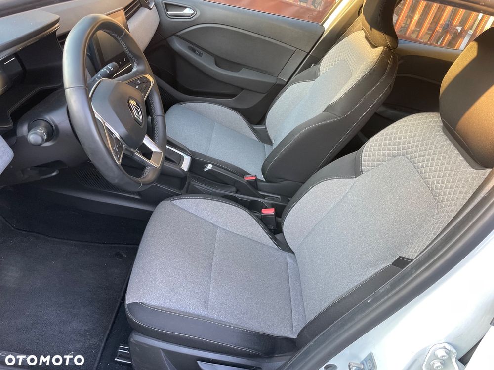 Renault Clio 1.6 E-TECH Full Hybrid 145 Evolution - 9