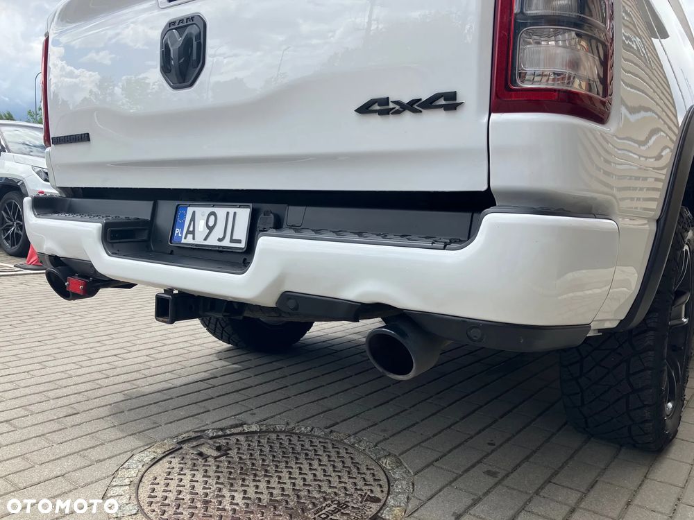 RAM 1500 5.7 eTorque Quad Cab Longbed Bighorn Black - 8