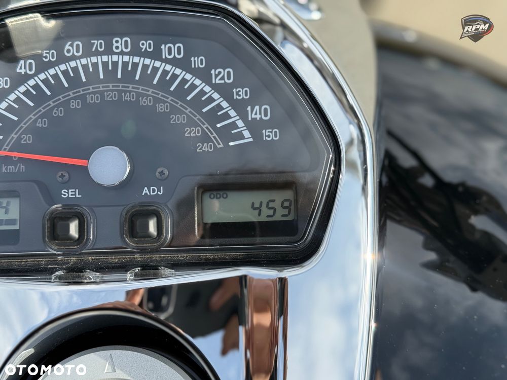 Suzuki Boulevard - 40
