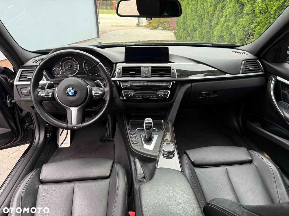 BMW Seria 3 330i Edition M Sport Shadow - 14