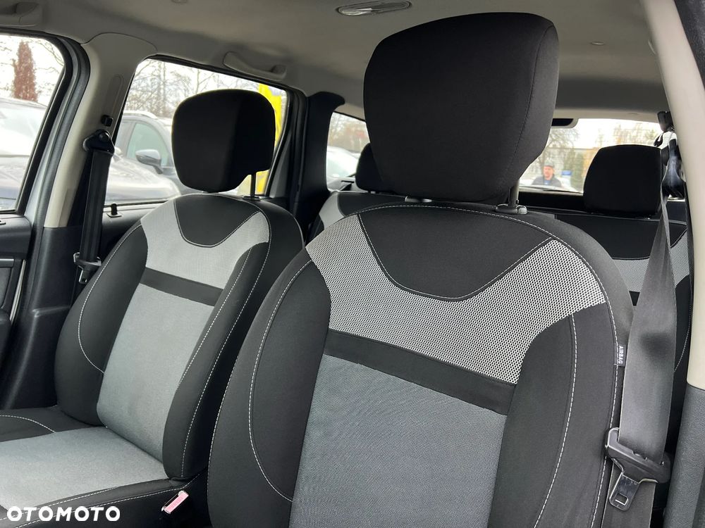 Dacia Duster 1.6 SCe Ambiance S&S - 14