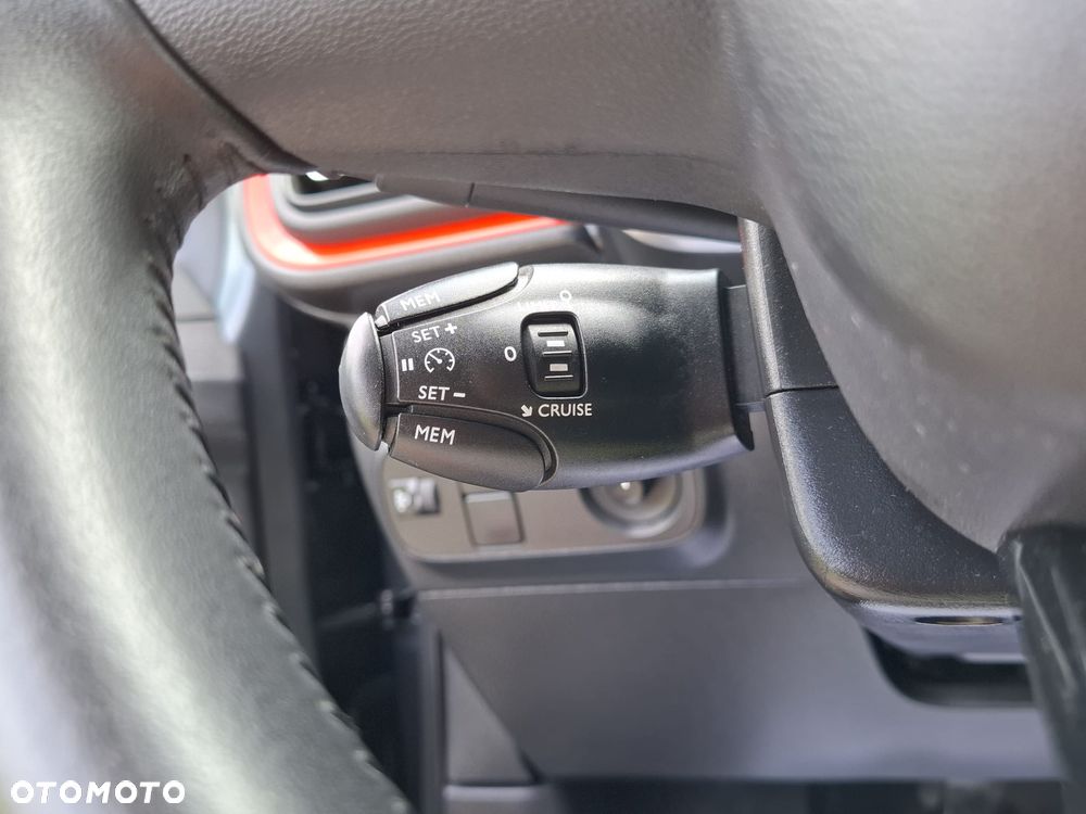 Citroën C3 Pure Tech (VTi) 82 Exclusive - 24