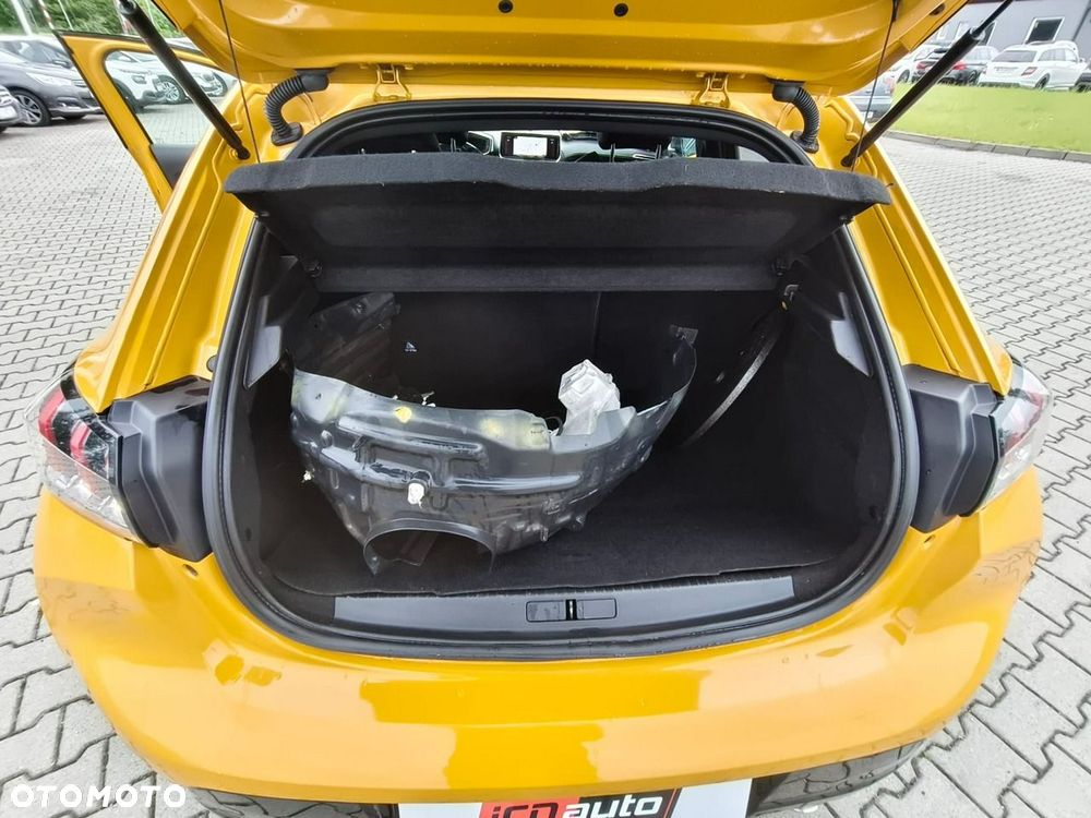 Peugeot 208 - 25
