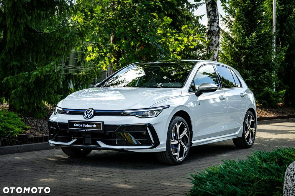 Volkswagen Golf - 10