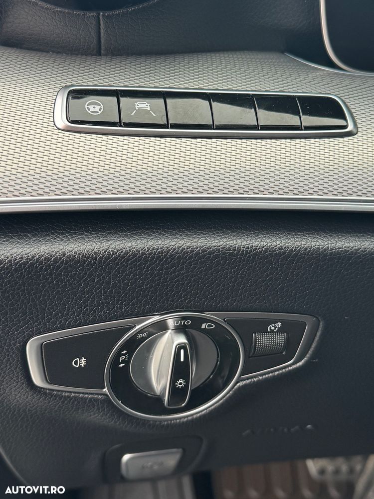 Mercedes-Benz E 220 d Aut. - 13