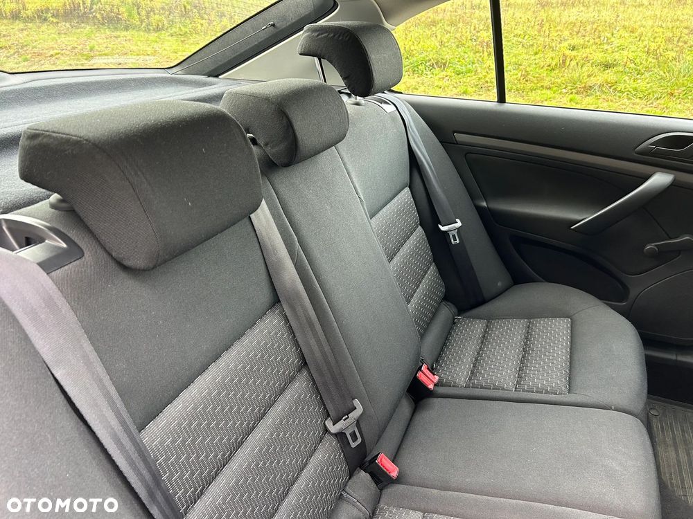 Skoda Octavia 1.6 - 18