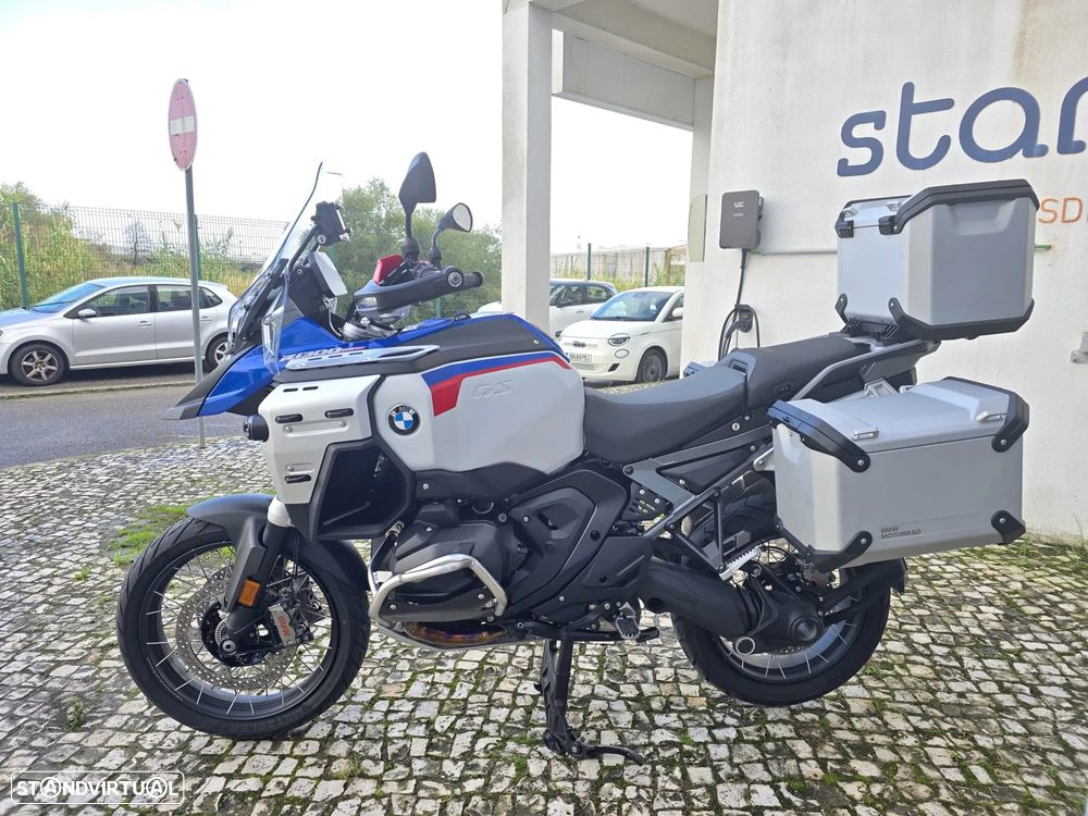 BMW R 1300 GS Adventure Trophy - 1