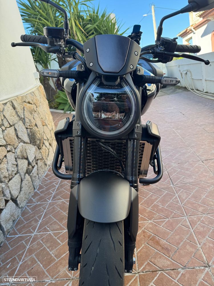 Honda CB 1000R Black Edition - 4