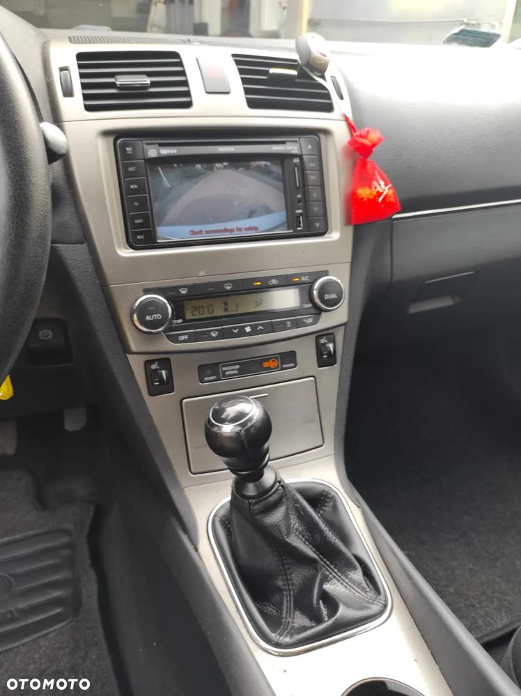 Toyota Avensis 2.0 D-4D 2010 - 4