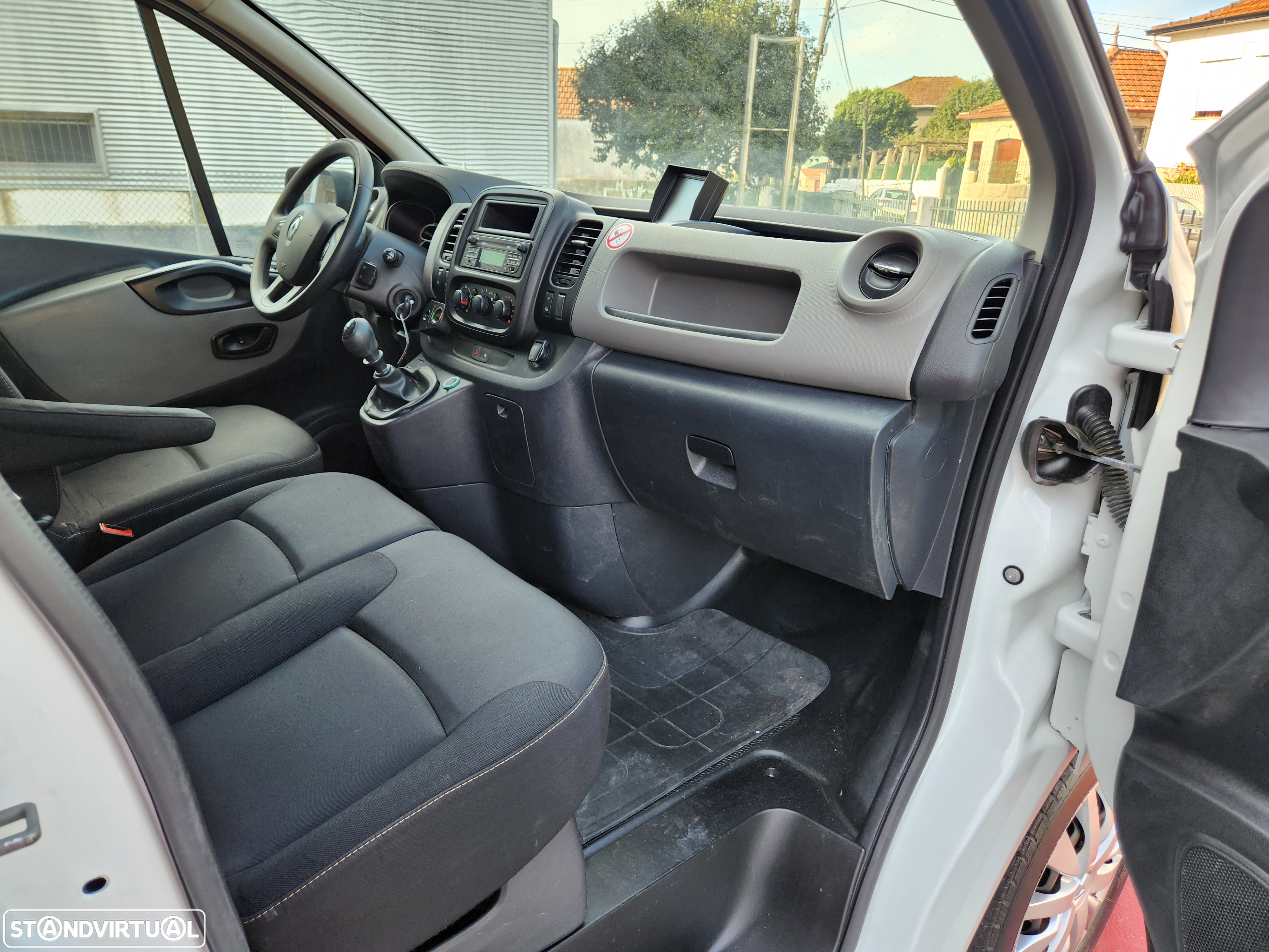 Renault TRAFIC - 26