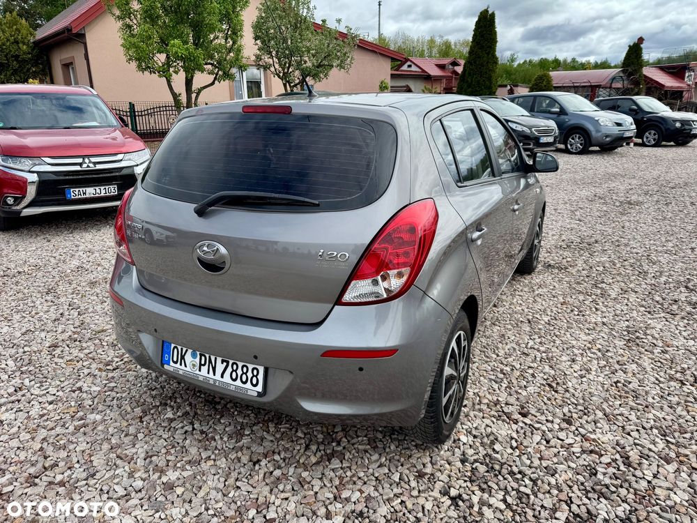 Hyundai i20 - 11