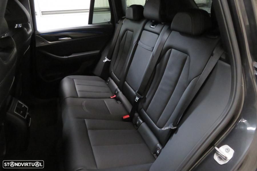 BMW iX3 M Sport Inspiring - 16