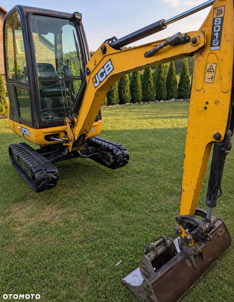 JCB 8018 - 1