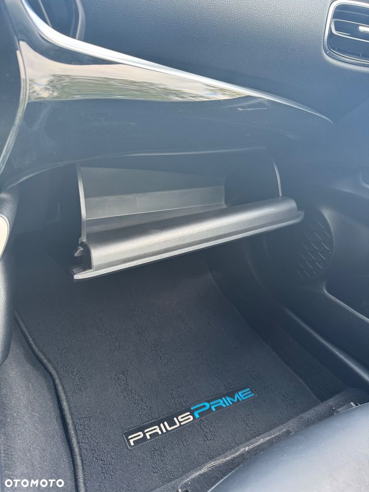 Toyota Prius Plug-in 1.8 Hybrid Prestige - 25