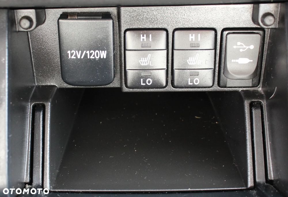 Toyota Auris 1.6 Premium Comfort - 37