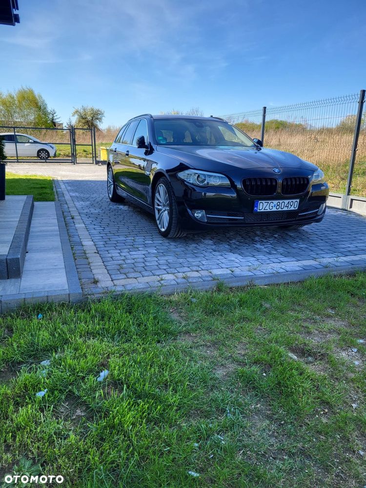 BMW Seria 5 525d - 2