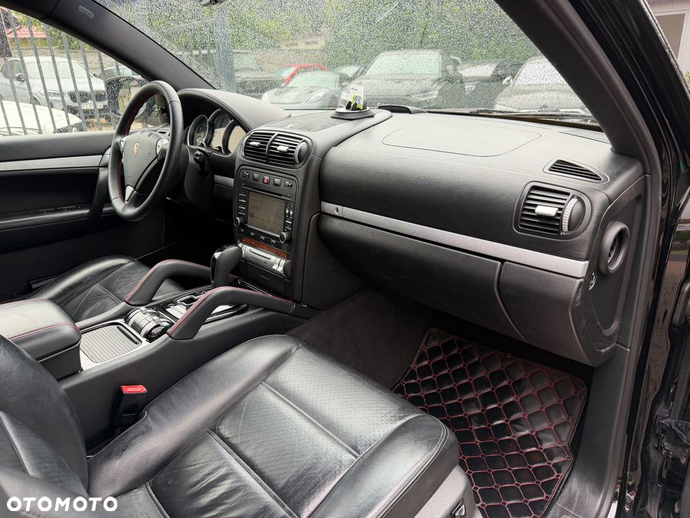Porsche Cayenne S Tiptronic - 32