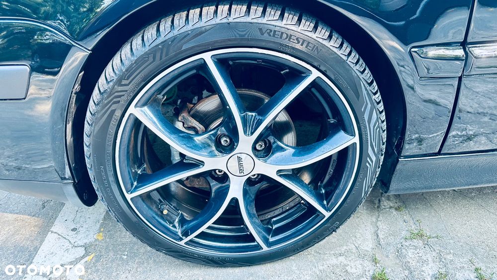 Volkswagen Golf 1.8 CL - 19