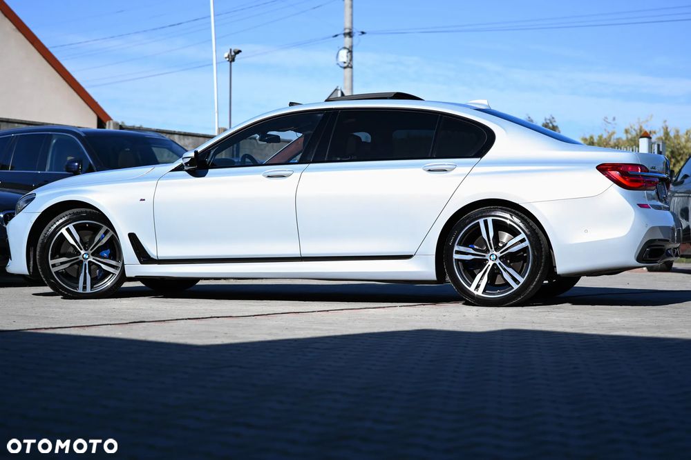 BMW Seria 7 750Ld xDrive - 31