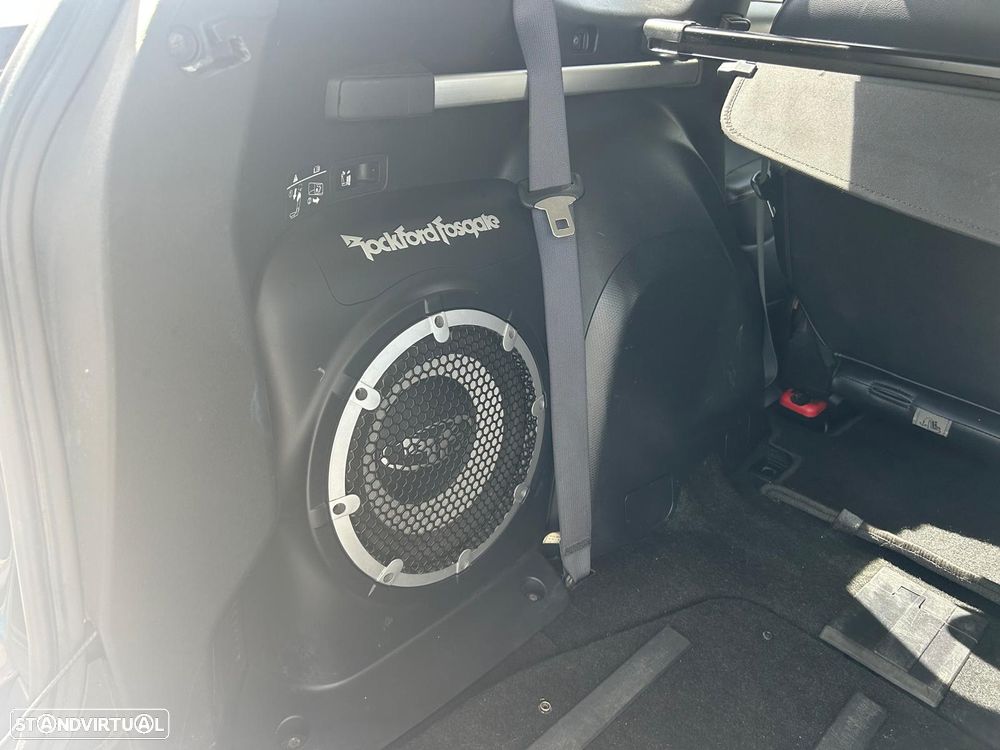 Mitsubishi Outlander 2.0 DI-D Intense+ 4WD - 34