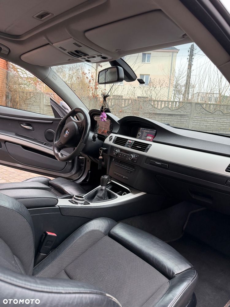 BMW Seria 3 320d - 13