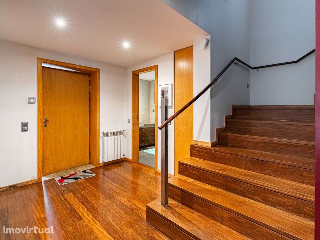 Moradia em Paredes na Urbanização do Oural - Grande imagem: 2/25